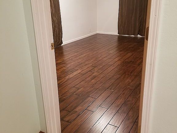 Master Bedroom Entry 