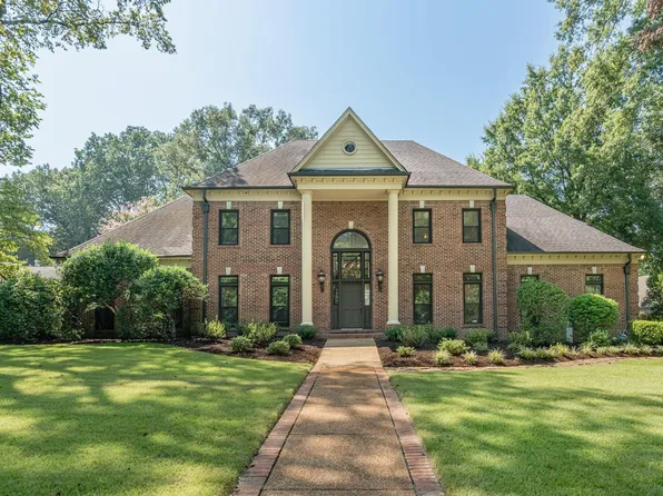 745 W Suggs Dr, Memphis, TN 38120