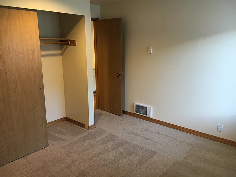 Meridian Place — Photo 37