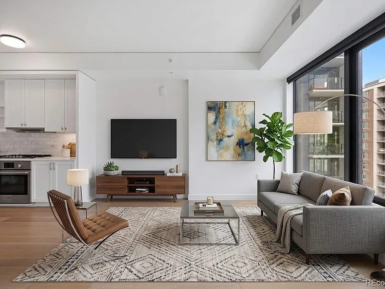 1750 Wewatta St #925L — Photo 1