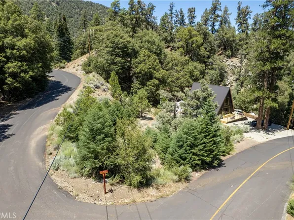 1213 Bernina Dr, Pine Mountain Club, CA 93222