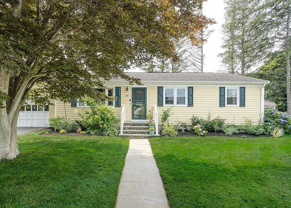 1st image of 49 Evergreen Dr
