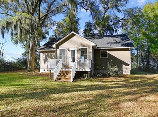 5866 Pecanetta Rd, Wadmalaw Island, SC 29487
