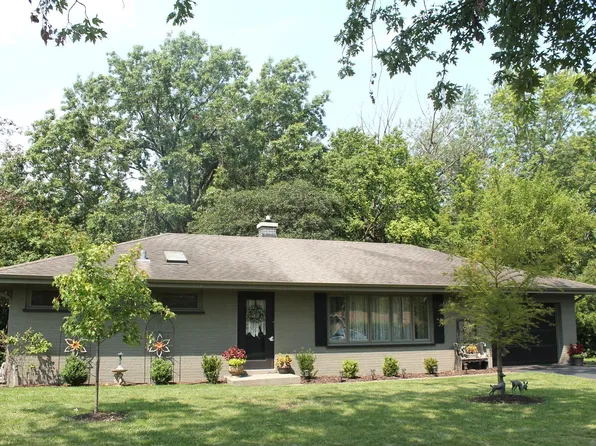 6806 Tennessee Ave, Darien, IL 60561