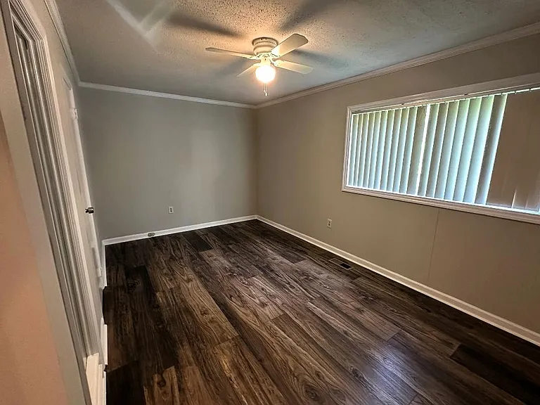 396 Spring Valley Dr SW — Photo 10