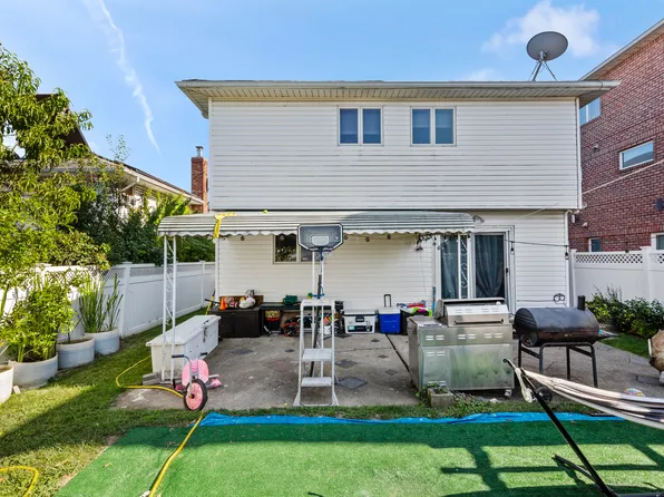 91-11 163rd Avenue image 11 of 15