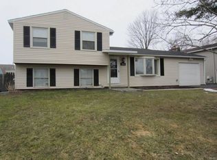 5530 Taormina Dr, Clay, NY 13041