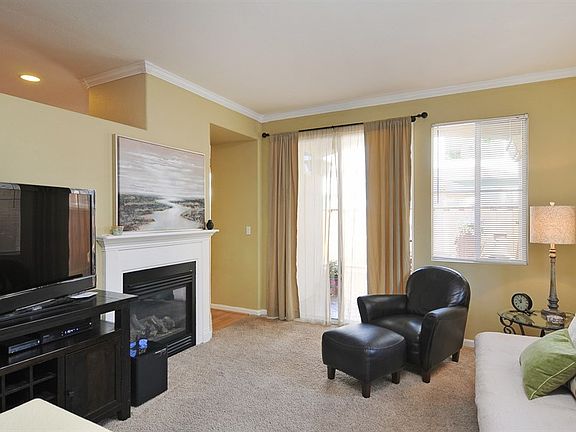 5th image of 822 Basking Ln