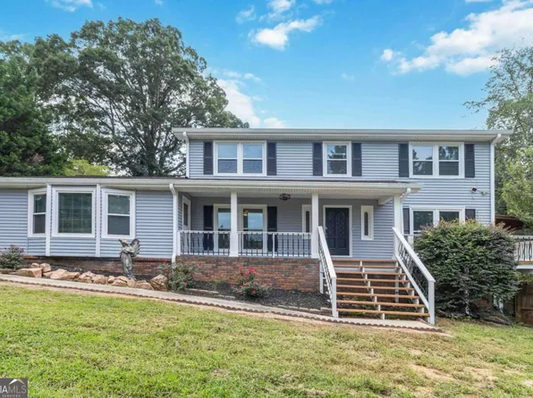 1647 Grandeus Ln SW, Stone Mountain, GA 30087