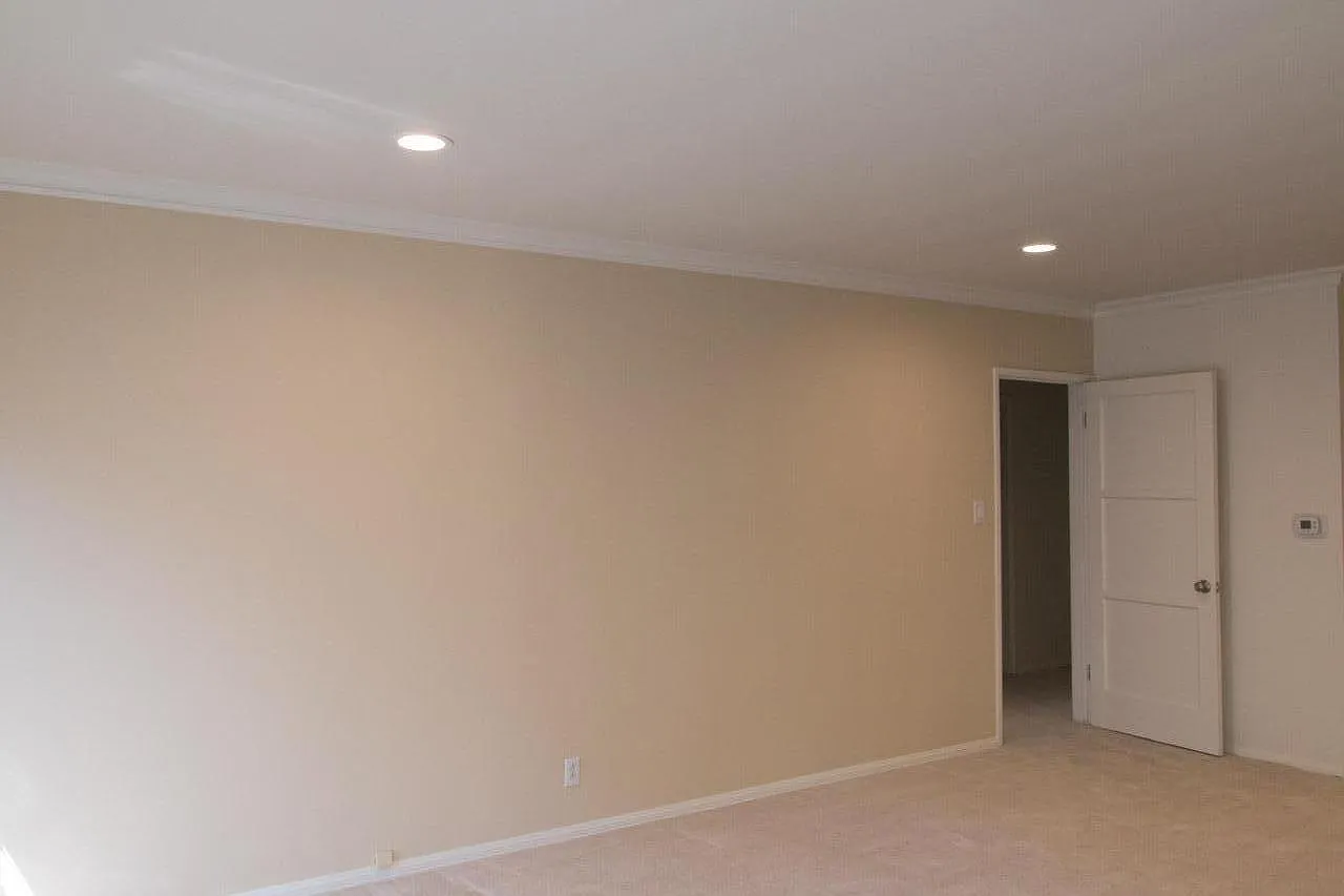 2 bed, 1100 sqft, $3,600 — Photo 3