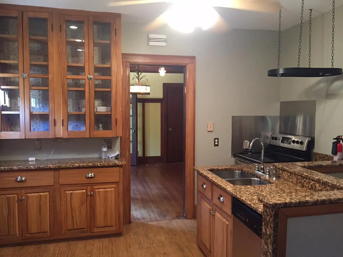 2 bed, 1600 sqft, $1,500 — Photo 4