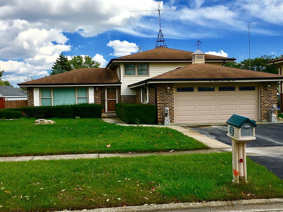 1st image of 10325 S Michael Dr