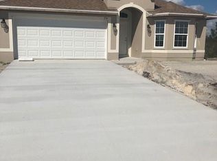 1930 Richmond Ave N, Lehigh Acres, FL 33972