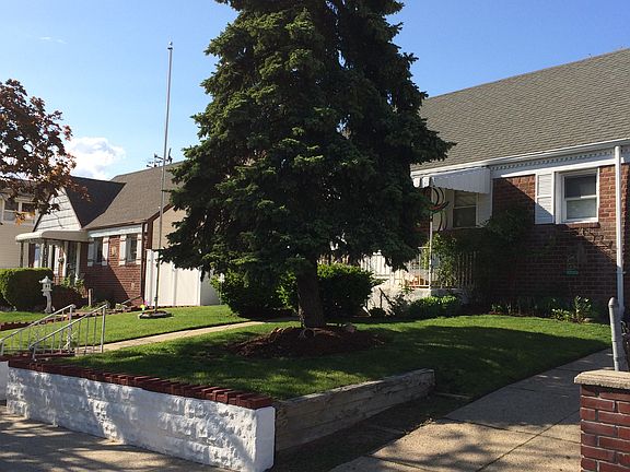 2nd image of 185 Hathaway Ave