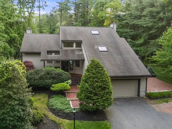 516 First Parish Rd, Scituate, MA 02066