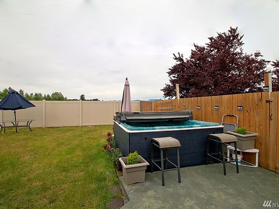 4th image of 4307 151st Pl NE