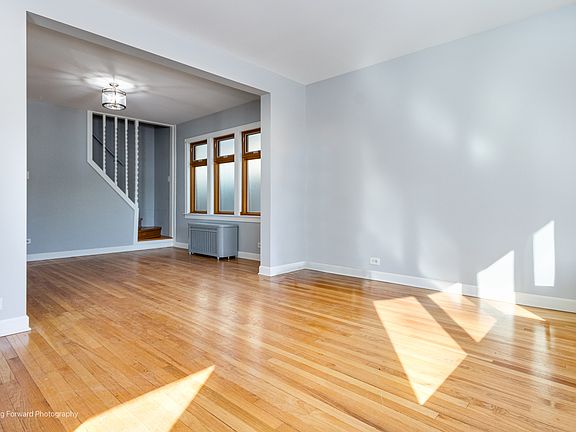 3rd image of 3120 N 77th Ct