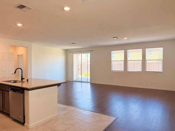 136 Hermosa Ct