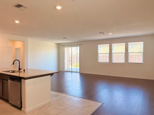 136 Hermosa Ct, Lincoln, CA 95648