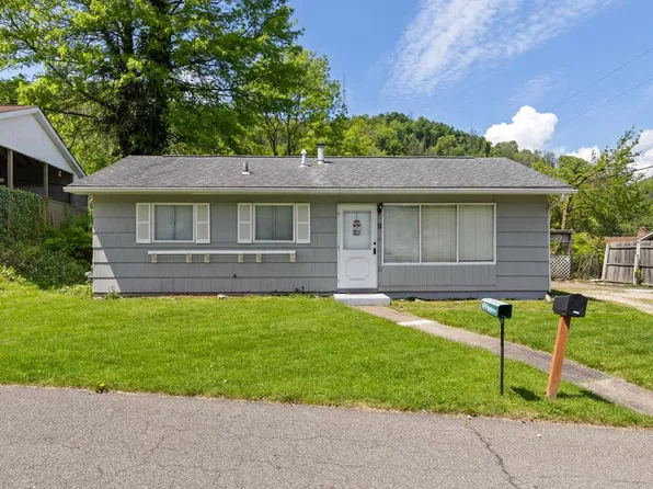 9 DELWOOD AVENUE, Wheeling, WV 26003