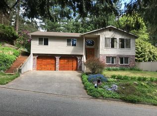 19710 40th Ct NE, Lake Forest Park, WA 98155