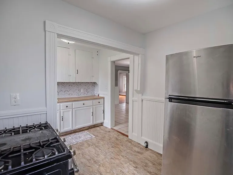 400 Wilson St — Photo 6