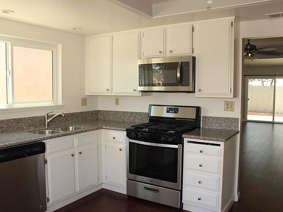 5th image of 2414 N Millstream Ln