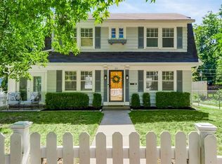 211 W Dartmouth Rd, Kansas City, MO 64113