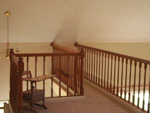 5th image of 1822 Vista Cir