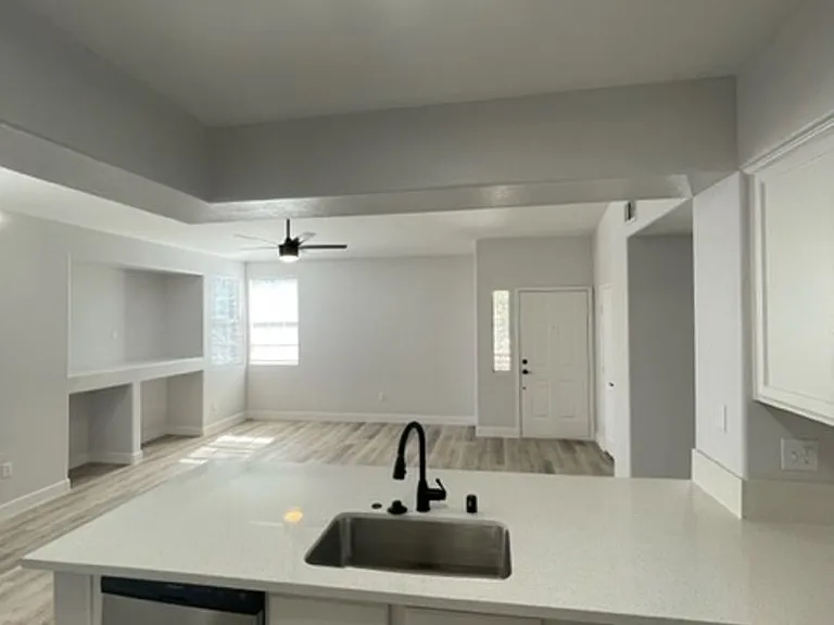 9901 Trailwood Dr #2123 — Photo 12