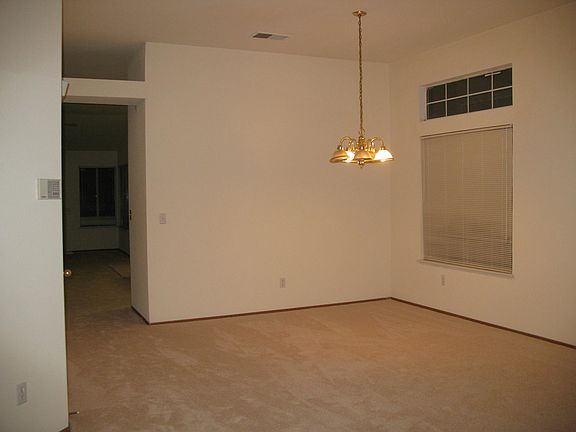 3rd image of 2222 Woodhill Dr