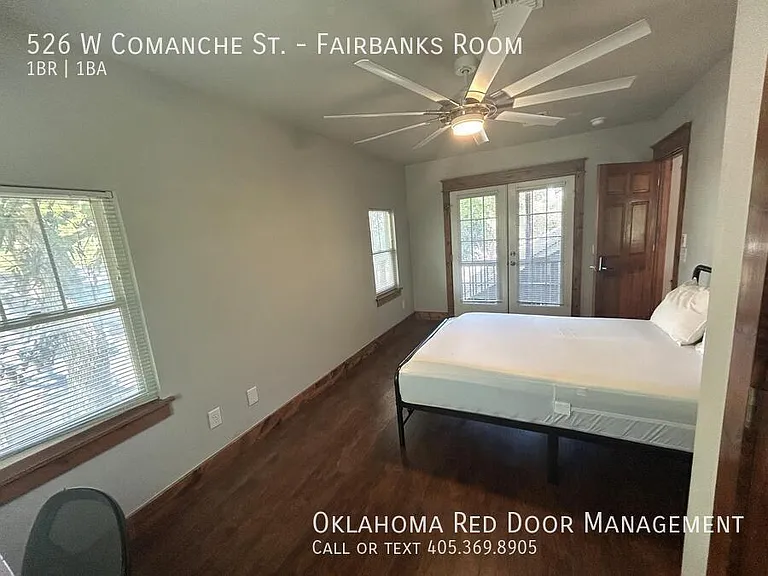 526 W Comanche St — Photo 9