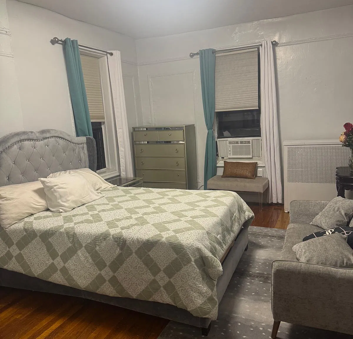 3 bed, 2179 sqft, $1,200 — Photo 1