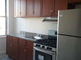 34-36 42nd St #2L, Long Island City, NY 11101