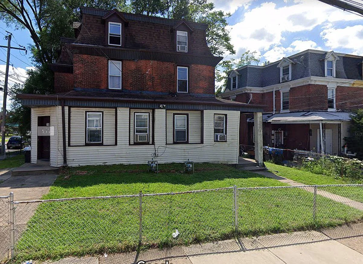 2 bed, 950 sqft, $1,100 — Photo 1