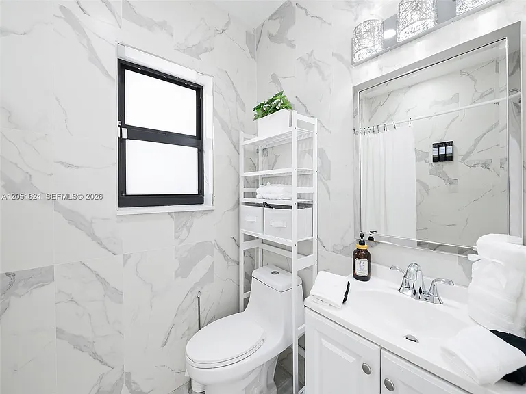 2301 E Las Olas Blvd — Photo 46