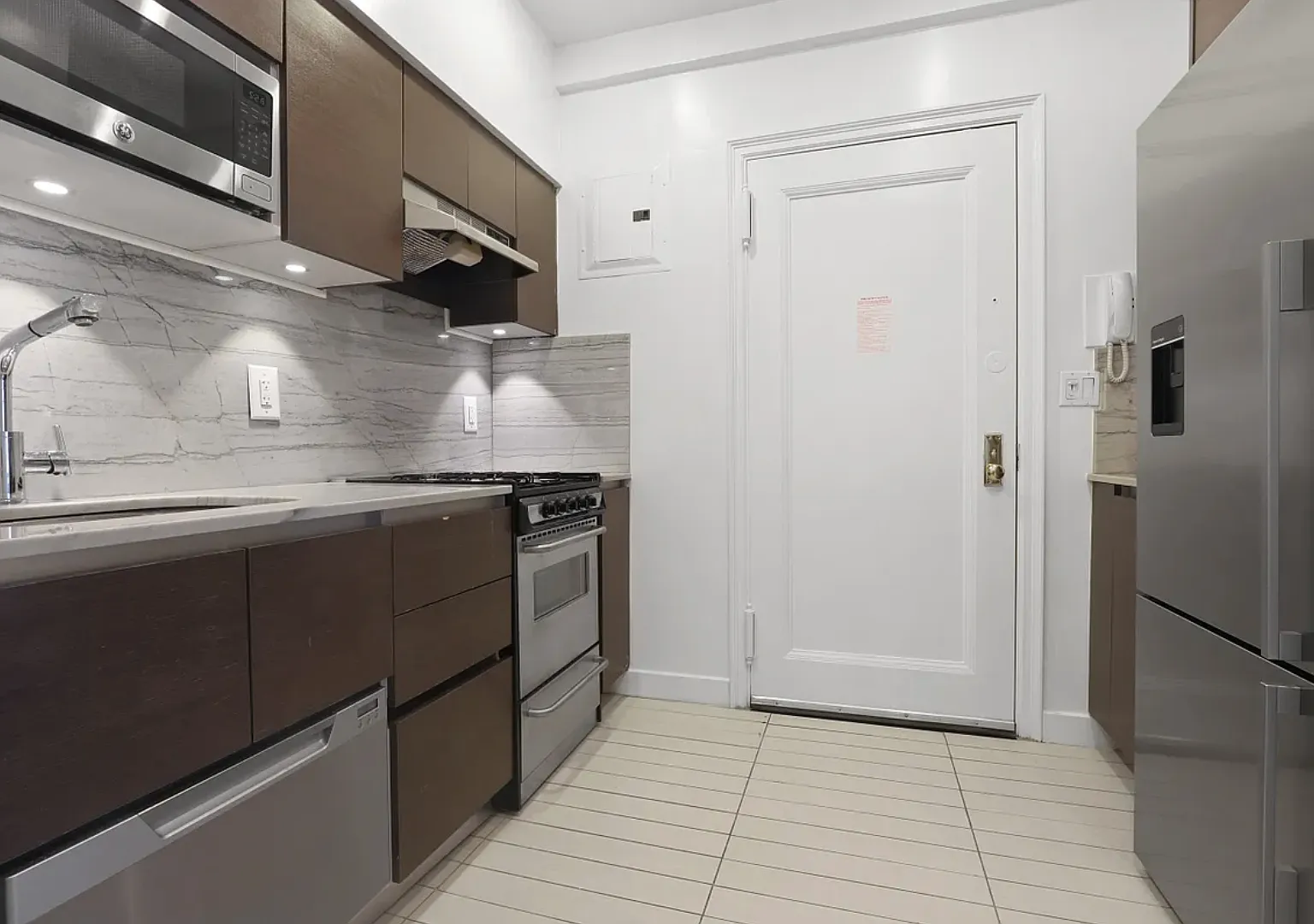 127 East 30th Street — Photo 3