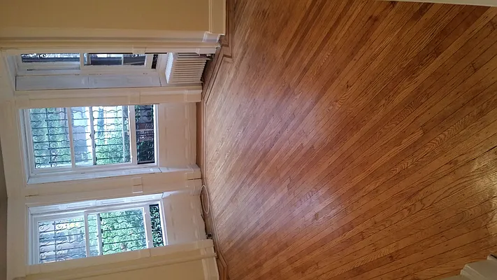 Rented by Metropolitan Realty | media 15