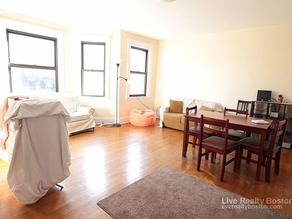 2nd image of 221 Chestnut Hill Ave #1