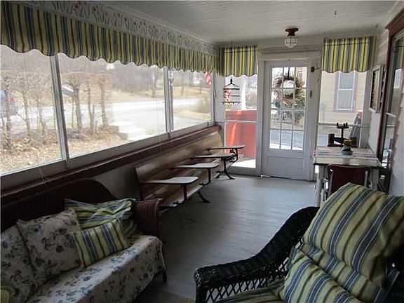 3rd image of 7394 Groveland Station Rd