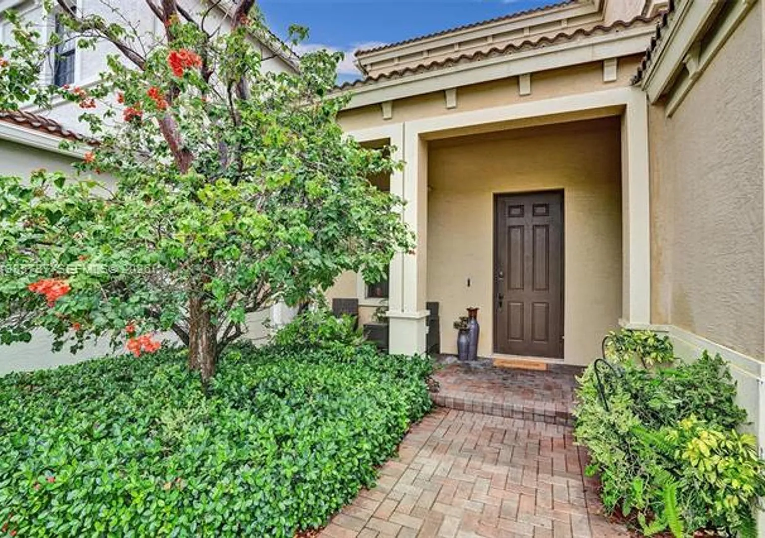 760 NE 193rd Ter # 760, Miami, FL 33179 — Photo 3
