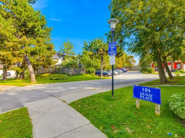 124 Dusay Pl #174, Toronto, ON M1W 2N2