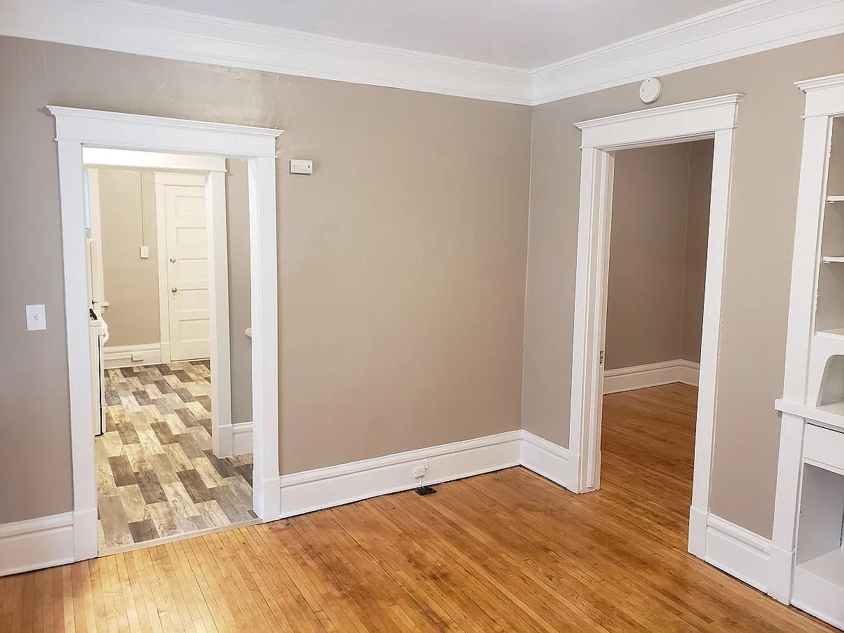 2 bed, 610 sqft, $1,575 — Photo 2