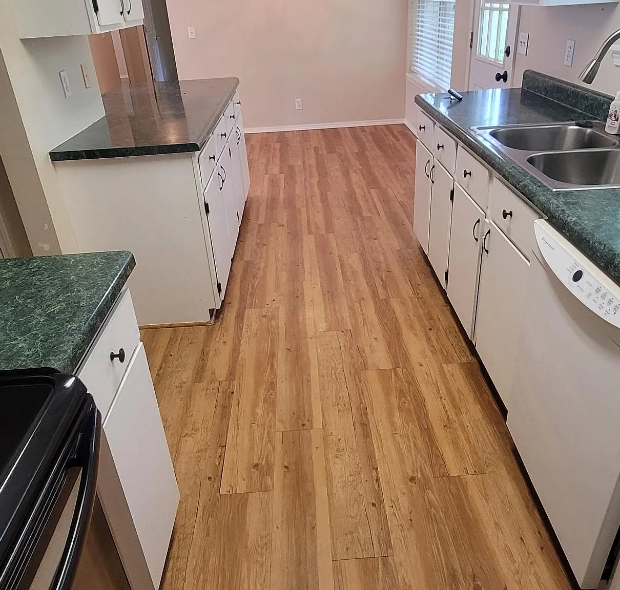 2 bed, 1092 sqft, $1,450 — Photo 4