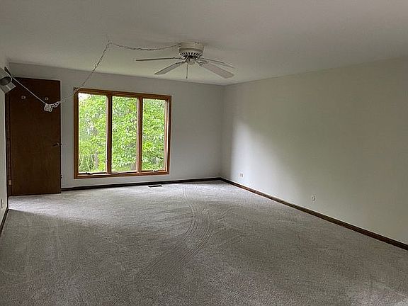 Master Bedroom  21 X15