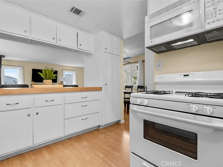 2304 Woodland Dr — Photo 26