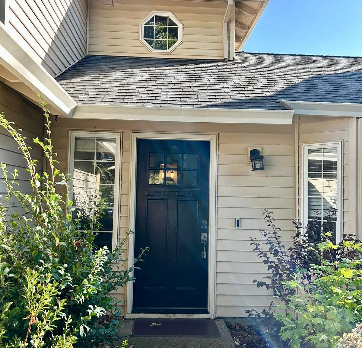 3 bed, 1467 sqft, $2,995 — Photo 1