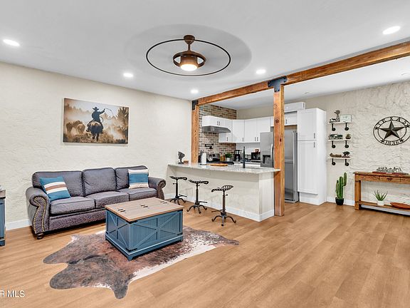 4th image of 4330 Tularosa Ave