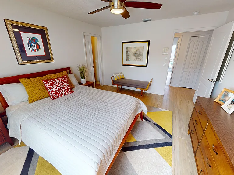 Guest bedroom