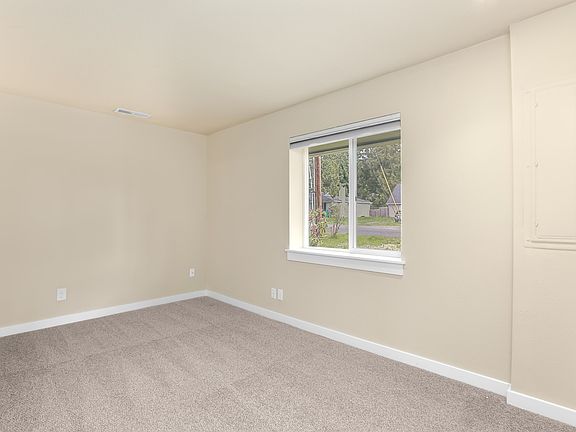 4th image of 23908 53rd Ave W